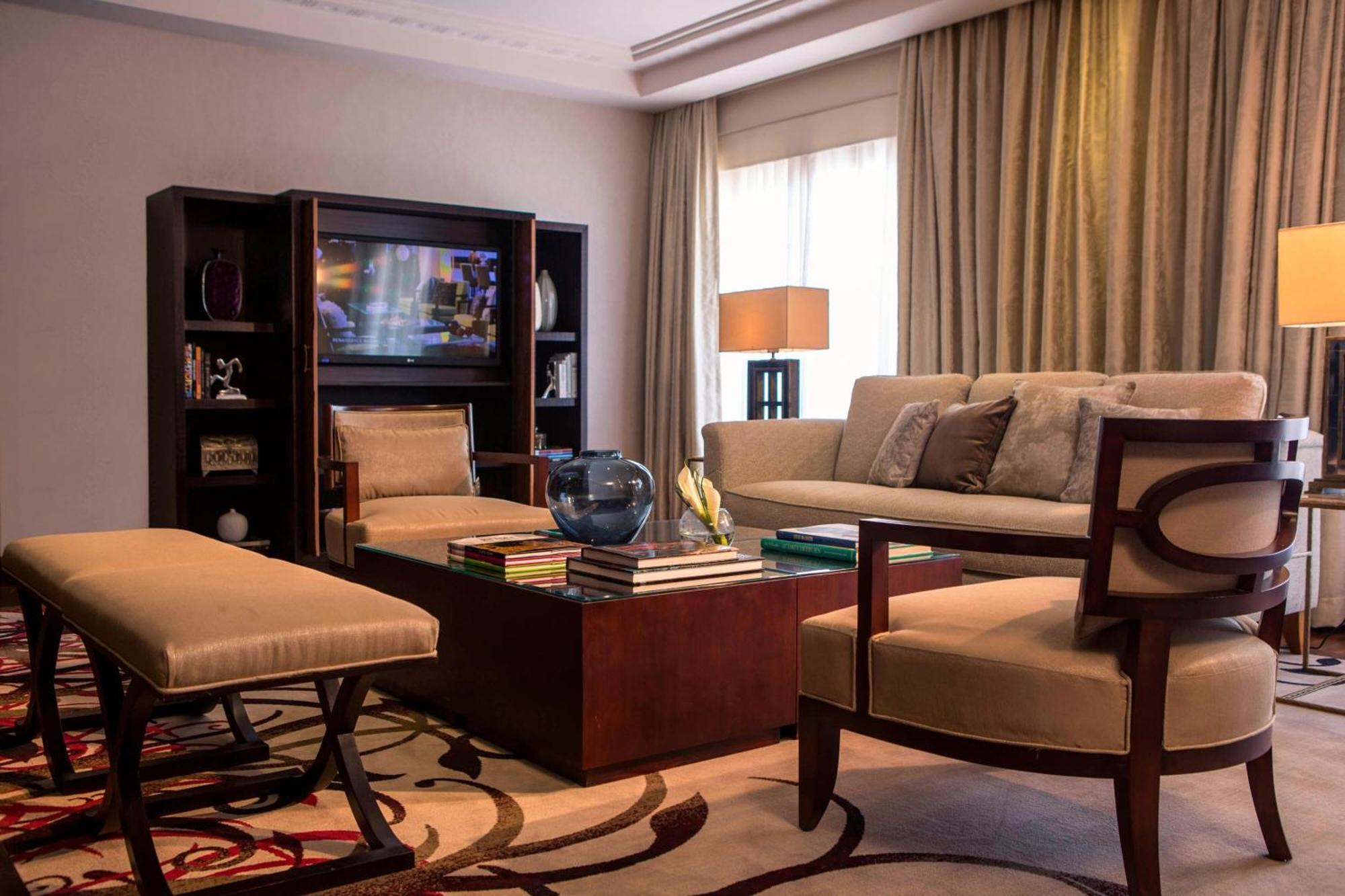 Renaissance Cairo Mirage City Hotel Ngoại thất bức ảnh Living room